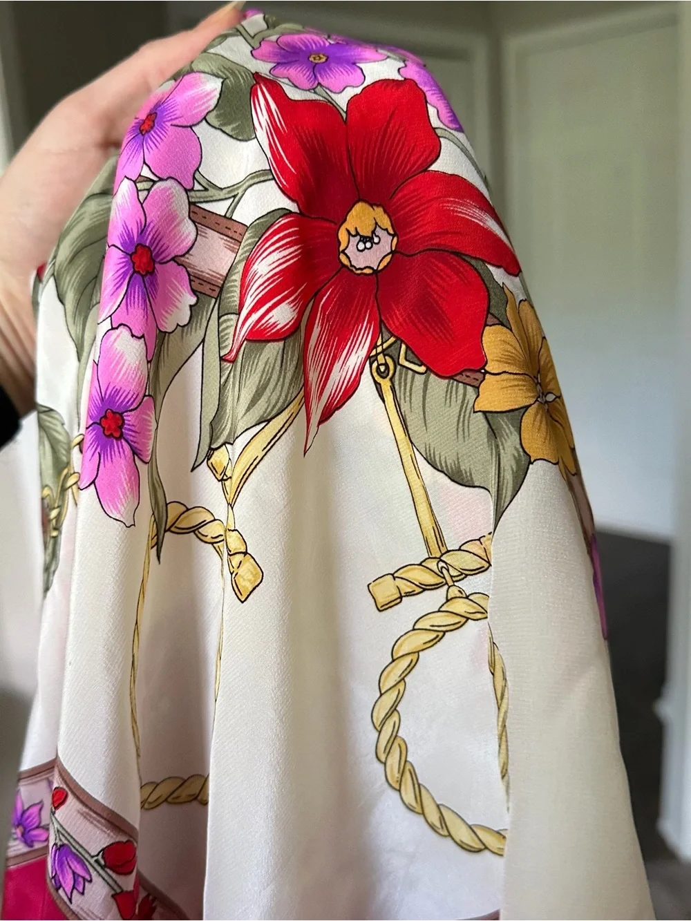 Vogue Floral 100% Silk Scarf in Red, Pink, Purple Made In Italy Italian Floral